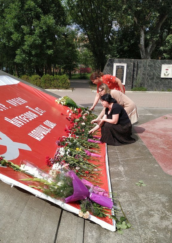 Сотрудники социальной защиты города Кизляра приняли участие во Всероссийской акции «Минута молчания».