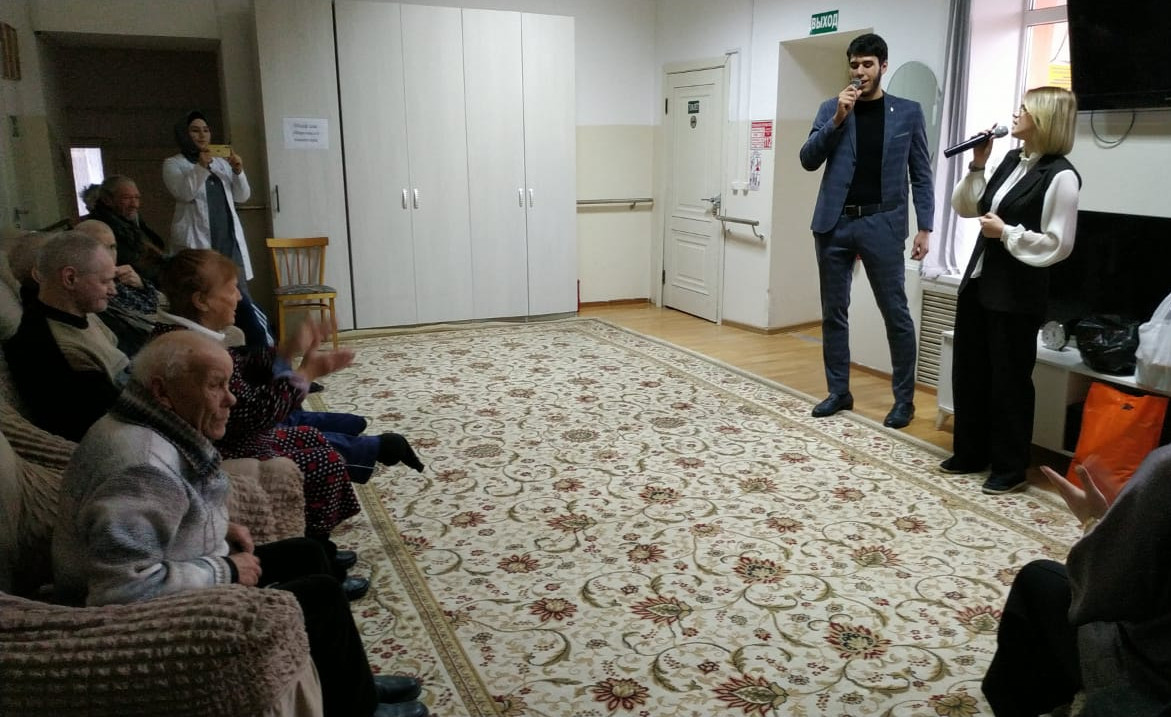 День инвалидов прошел в отделении временного пребывания граждан пожилого возраста и инвалидов в теплой дружественной обстановке