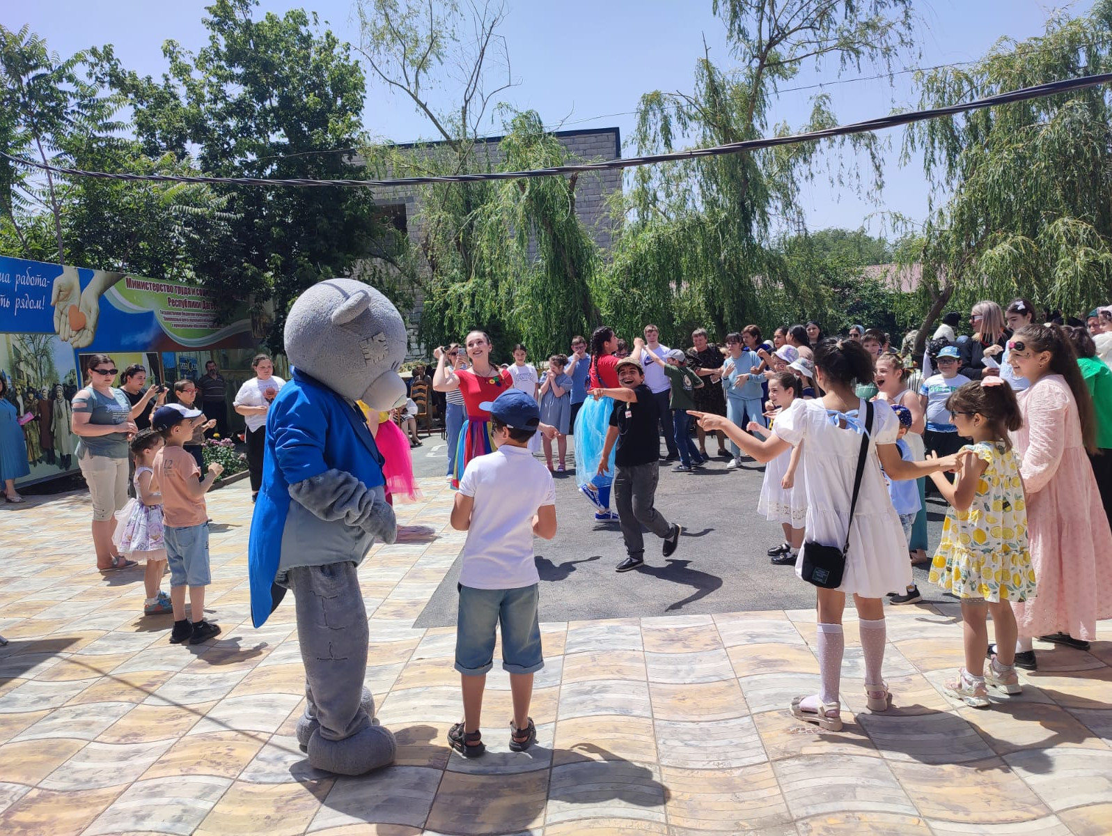В Кизляре провели день защиты детей