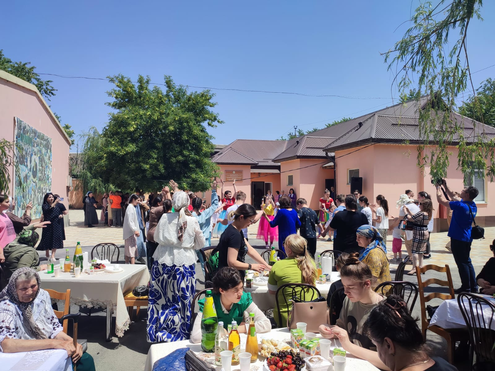 В Кизляре провели день защиты детей