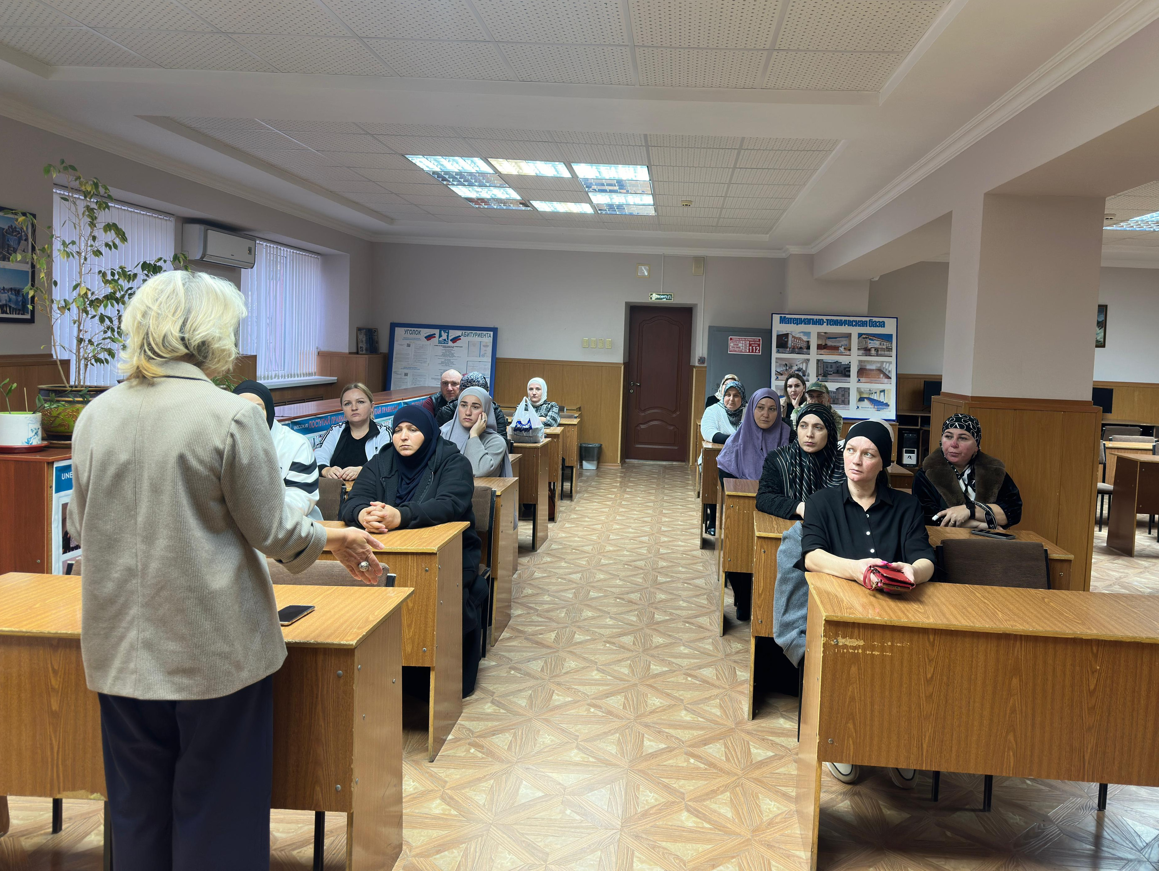 Представители  управления  проводят работу по оповещению граждан о новой мере социальной поддержки
