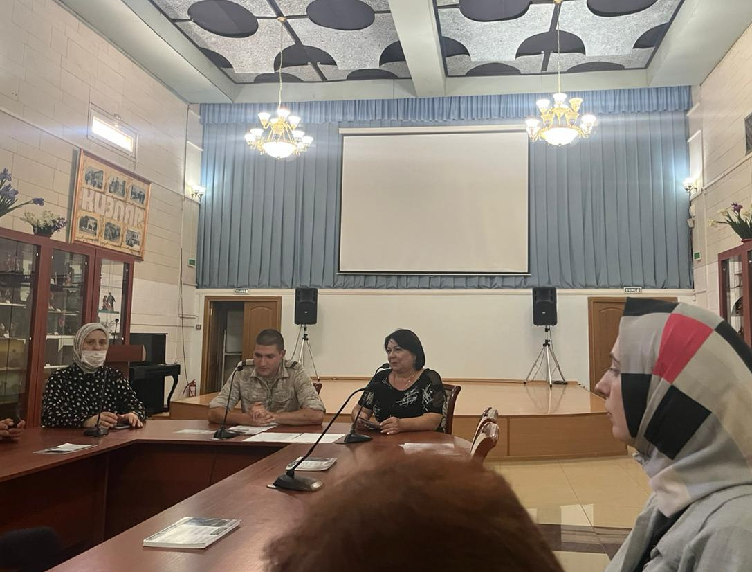 Центры занятости Минтруда Дагестана совместно с представителями военных комиссариатов и пунктов отбора на военную службу  проводят дни открытых дверей для безработных и ищущих работу граждан