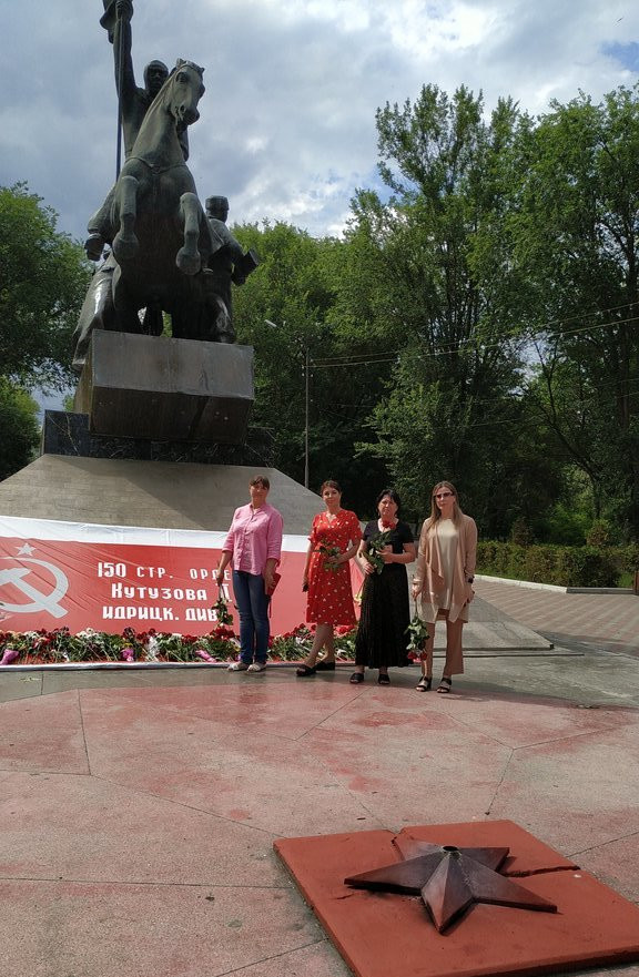 Сотрудники социальной защиты города Кизляра приняли участие во Всероссийской акции «Минута молчания».
